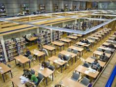 UNIKALI BIBLIOTEKA IR VERTINGAS ARCHYVAS IŠ ČIKAGOS JAU LIETUVOJE