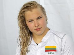 Rūta Meilutytė, Jonas Mekas ir dar 98 pasaulio lietuvius telkiantys žmonės bus įamžinti proginiuose pašto ženkluose