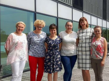Lituanistinių mokyklų mokytojų iššūkiai ir kasdienybė: ir darbas, ir misija