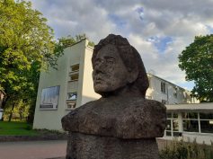 Gabrielė Petkevičaitė-Bitė, Julijonas Lindė-Dobilas ir Petras Būtėnas – bendraminčiai Panevėžio intelektualai