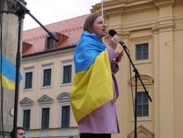 Brutalaus karo Ukrainoje metinės: Lietuvos diaspora pasauliui siunčia Ukrainos palaikymo žinią