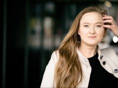 Viena iš Italijos lituanistinės mokyklos įkūrėjų Aurelija Orlova bendruomenės biblioteką kuria savo namuose