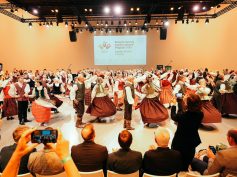 Dvigubai išaugusios Europos lietuvių kultūros dienos kuria senojo žemyno dainų švenčių tradiciją