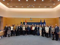 Vilniuje susibūrę diasporos lyderiai gilino žinias apie valstybės gynybą ir atsparumą dezinformacijai
