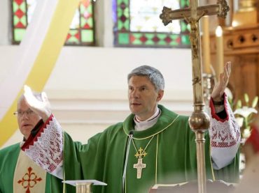 Arkivyskupo Liongino Virbalo Šv. Velykų sveikinimas (LT/EN)