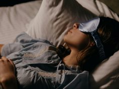 Pamirškite 8 valandų taisyklę: neuromokslininkė griauna miego mitus